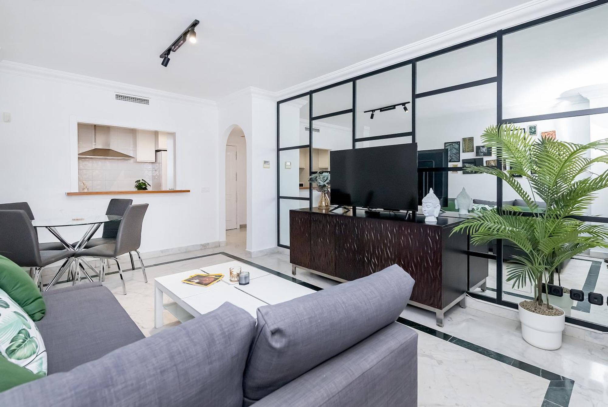 Bhost - Marina Banus Apartment มาร์เบยา ภายนอก รูปภาพ